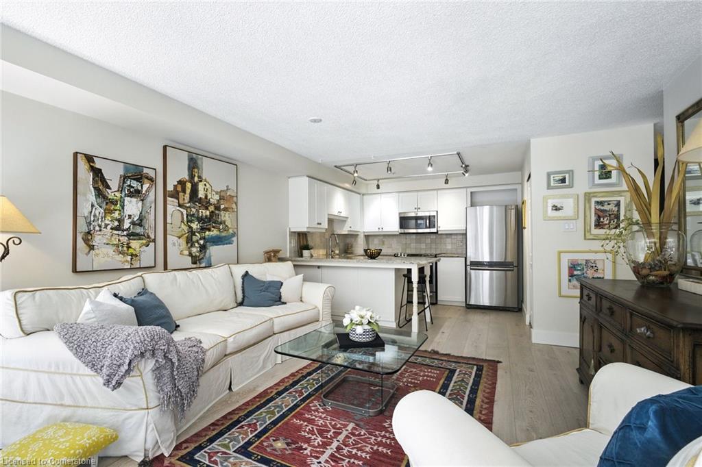304-2210 Lakeshore Road Property Photo 10
