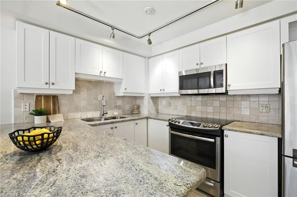 304-2210 Lakeshore Road Property Photo 14