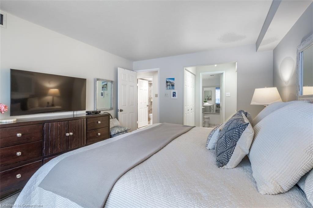 304-2210 Lakeshore Road Property Photo 22