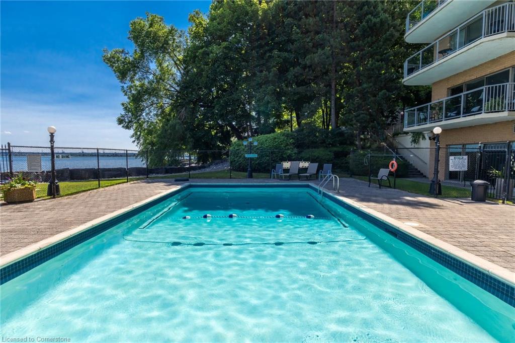 304-2210 Lakeshore Road Property Photo 30