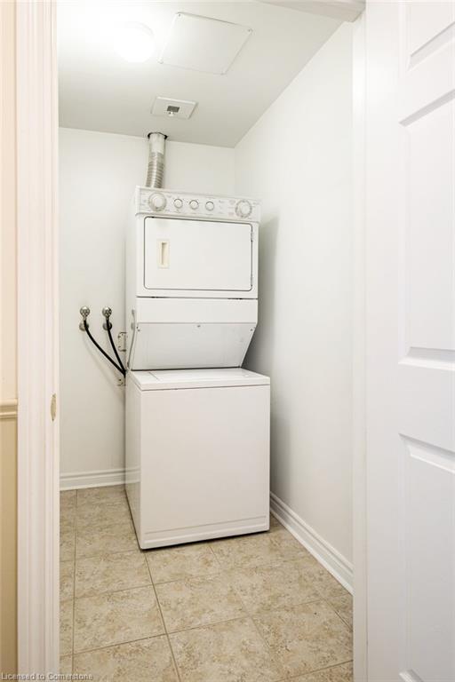 805-2000 Creekside Drive Property Photo 23