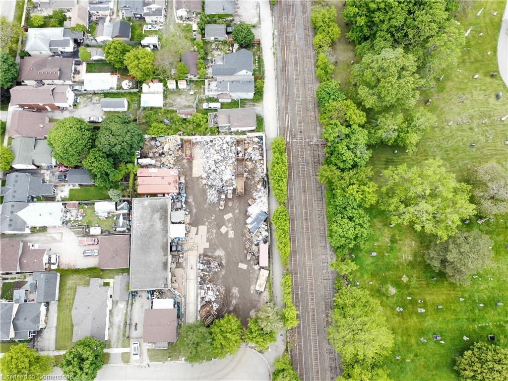 142 Charlotte Street Property Photo 9