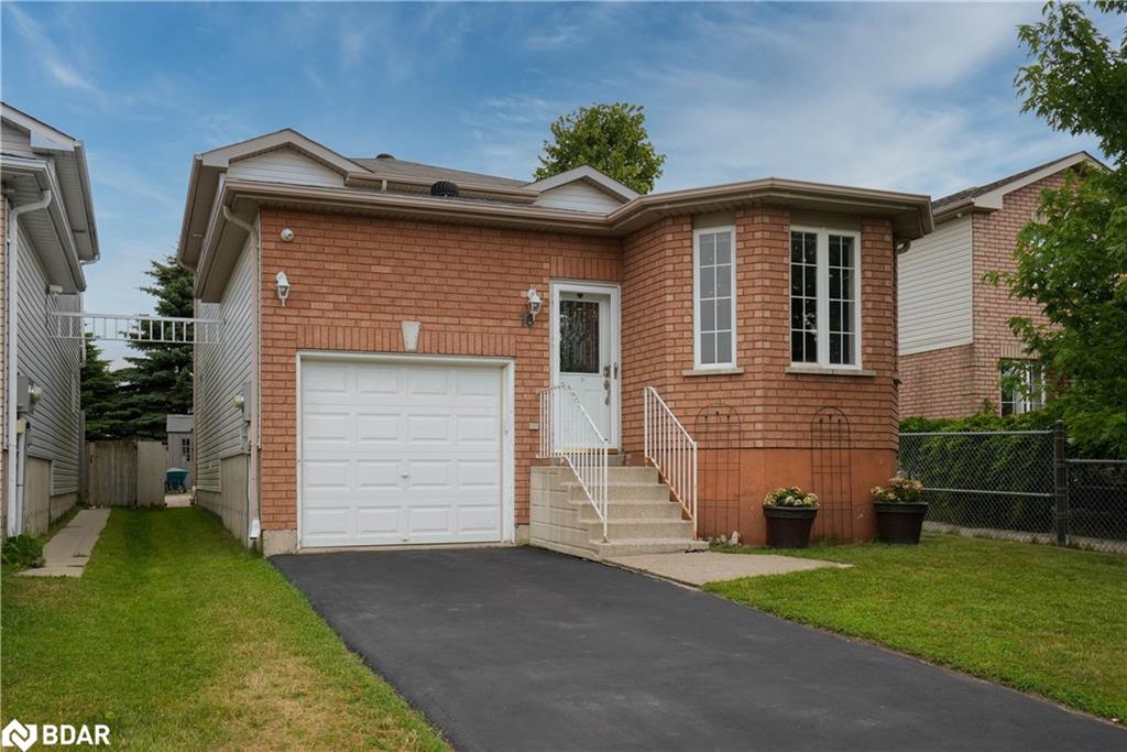 16 Victorway Drive Property Photo 1