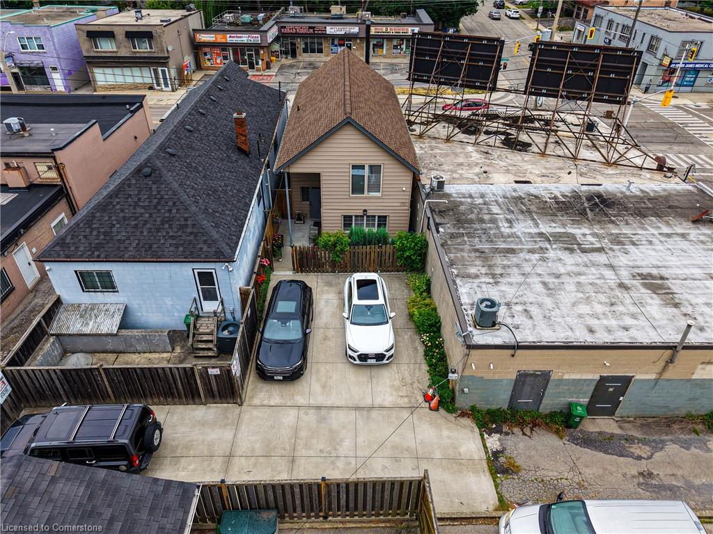 582 Upper James Street Property Photo 2
