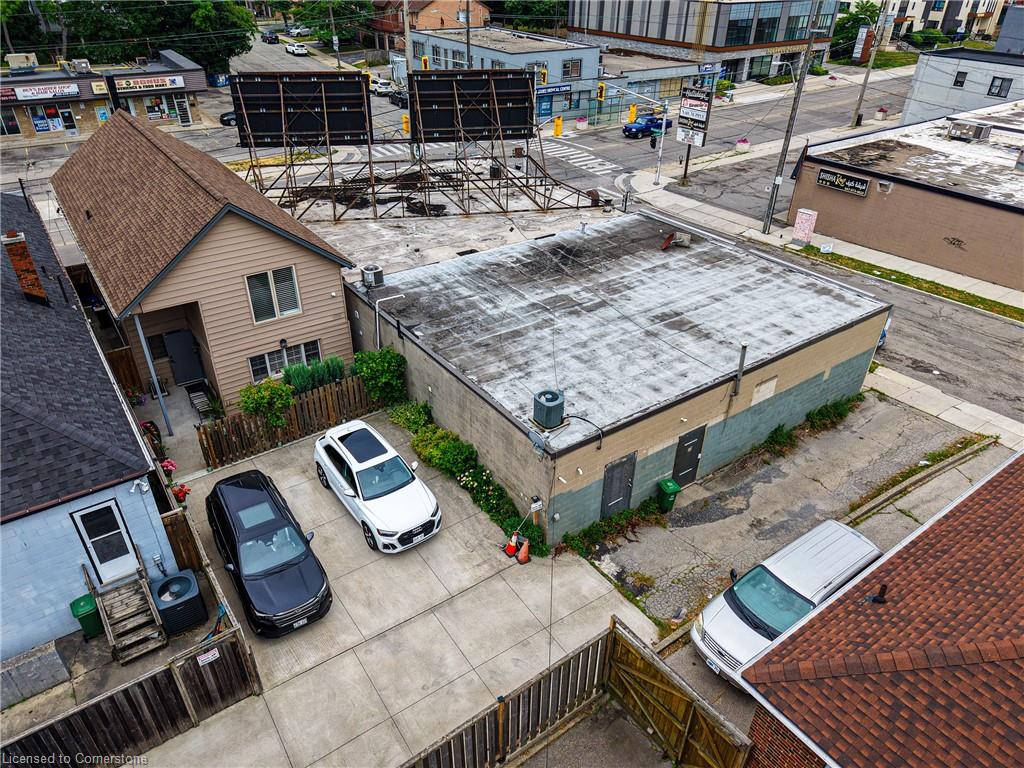 582 Upper James Street Property Photo 3