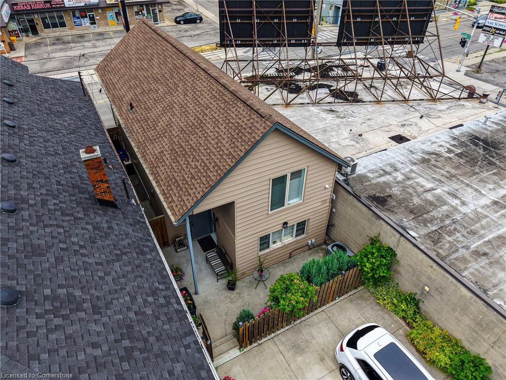 582 Upper James Street Property Photo 30