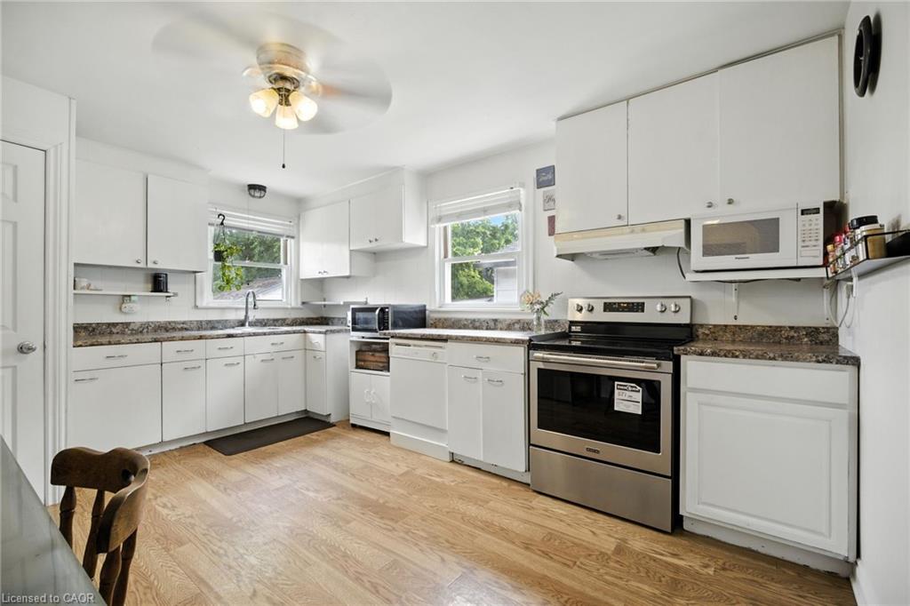 568 Barnaby Street Property Photo 11