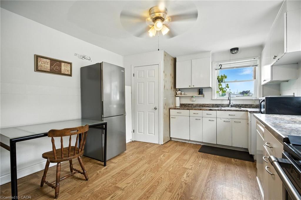 568 Barnaby Street Property Photo 12