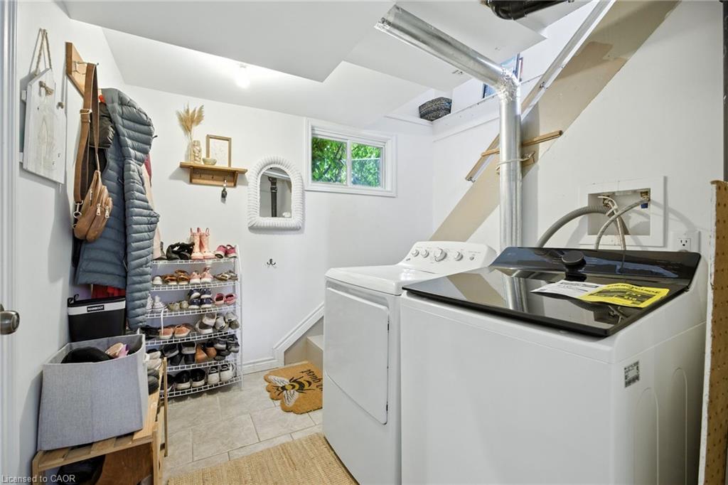 568 Barnaby Street Property Photo 23