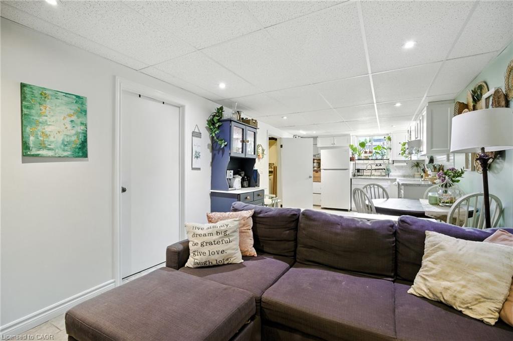 568 Barnaby Street Property Photo 29