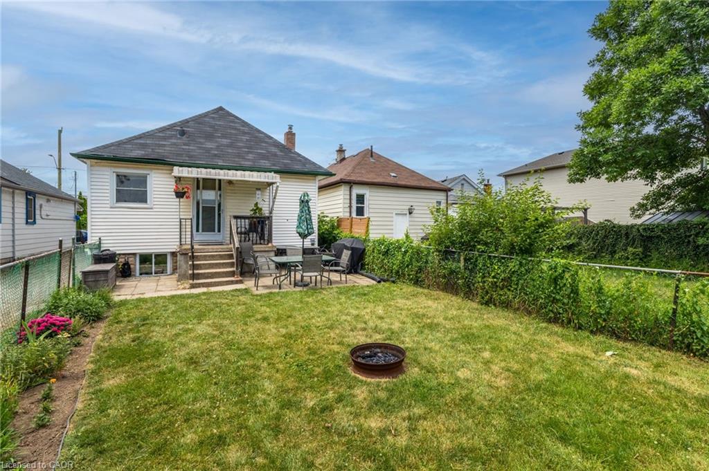 568 Barnaby Street Property Photo 36