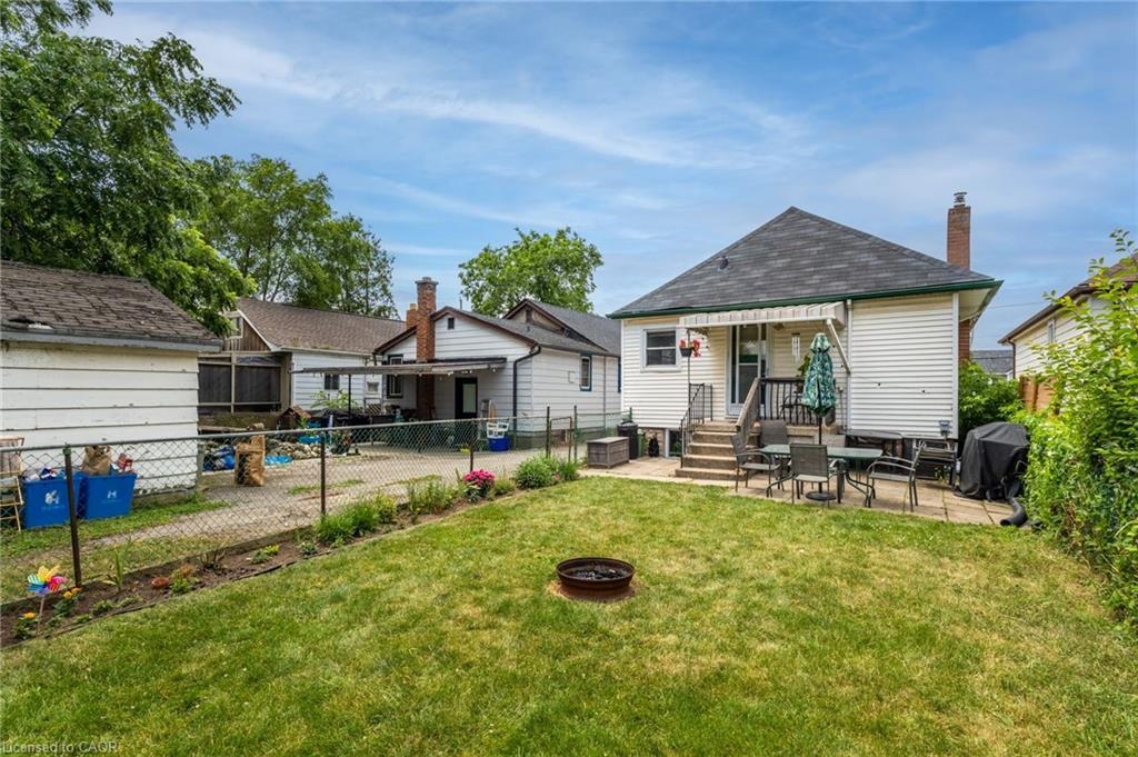 568 Barnaby Street Property Photo 37