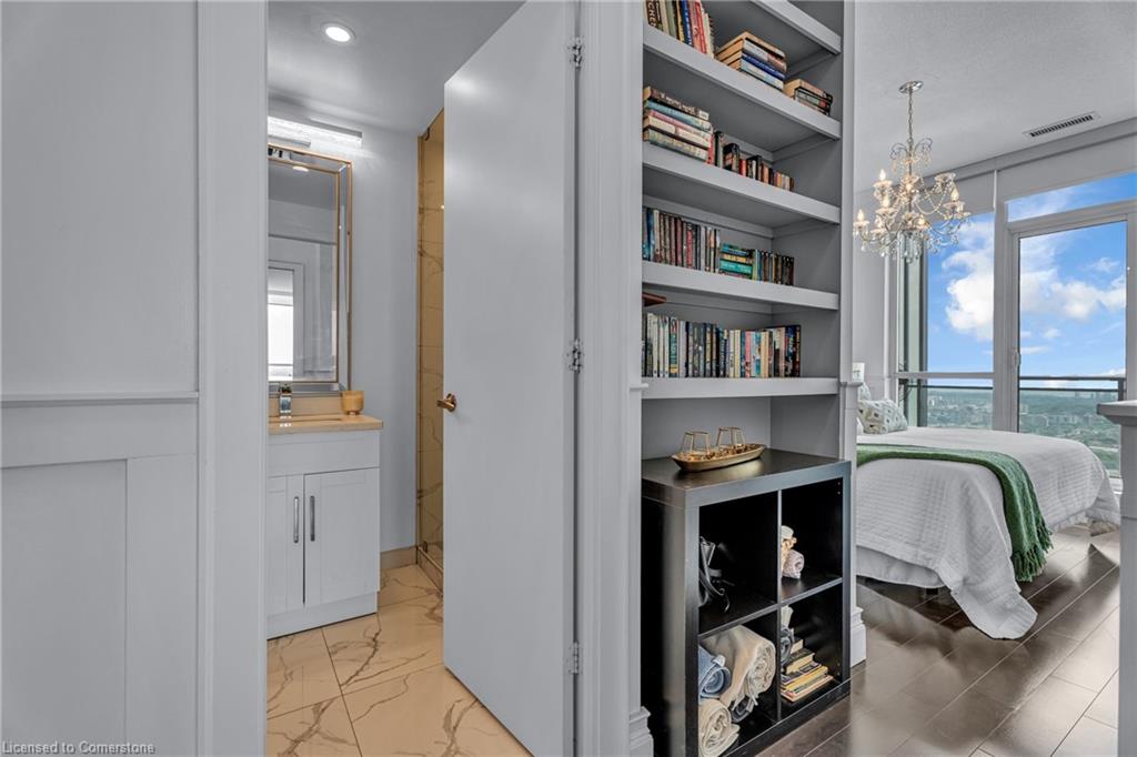 4070 Confederation Parkway Property Photo 11