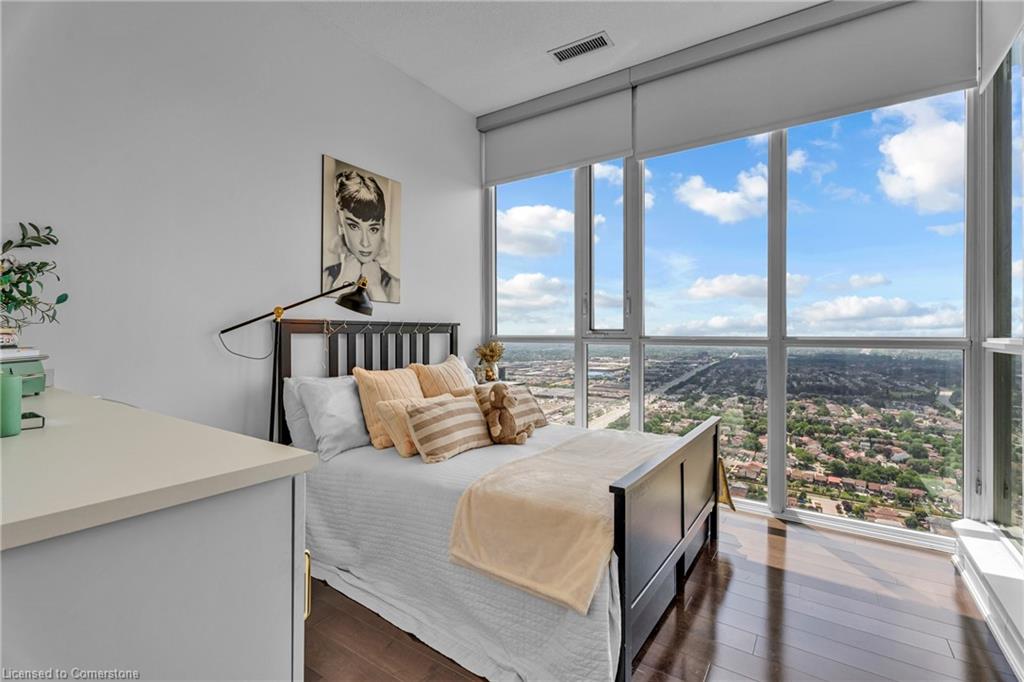 4070 Confederation Parkway Property Photo 16