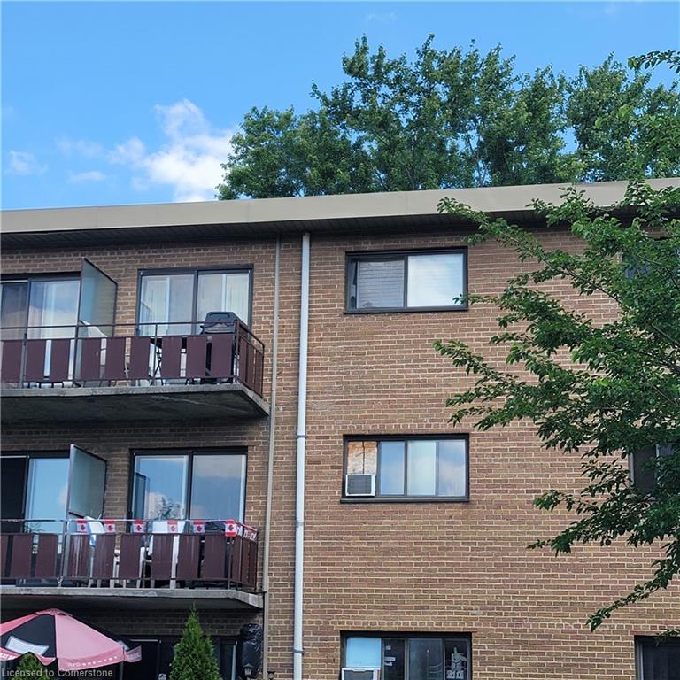 202-1830 Dumont Street Property Photo 2