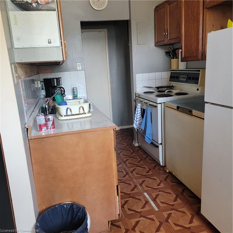 202-1830 Dumont Street Property Photo 5