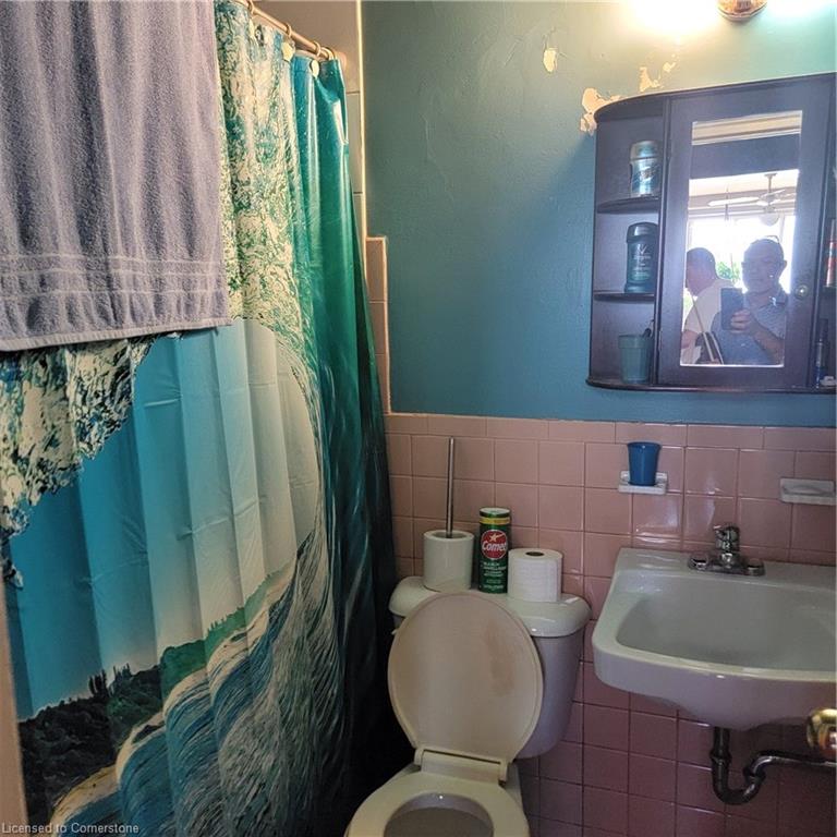 202-1830 Dumont Street Property Photo 6