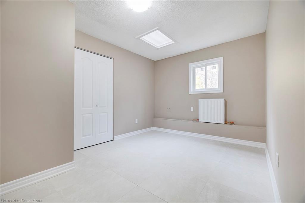 457 King Street E Property Photo 11