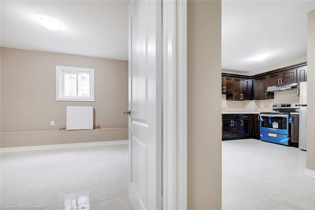 457 King Street E Property Photo 12