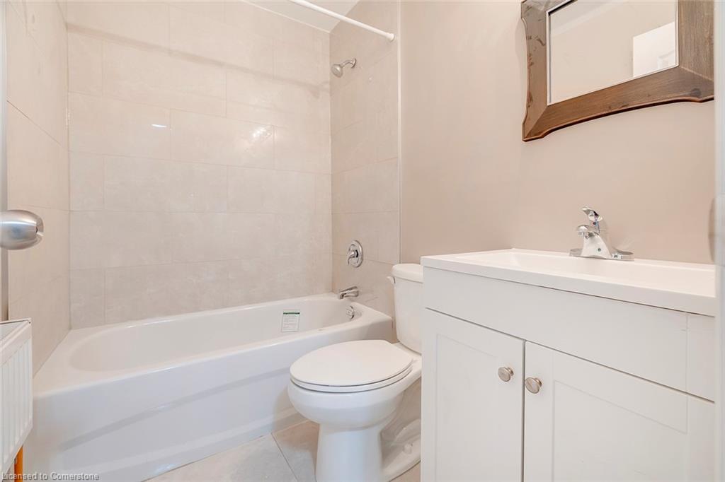 457 King Street E Property Photo 16