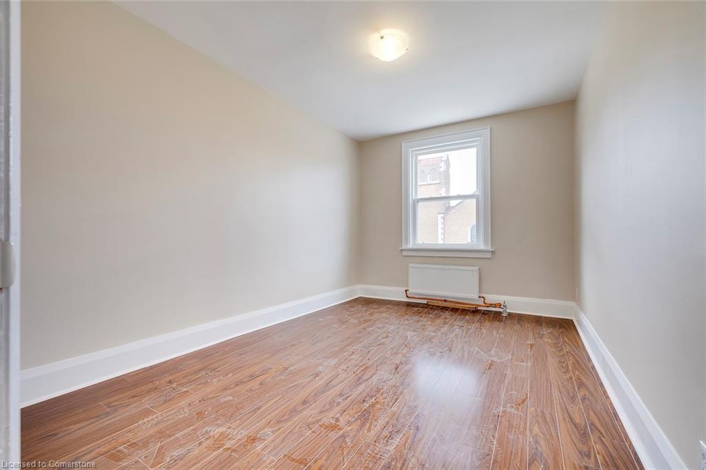457 King Street E Property Photo 21