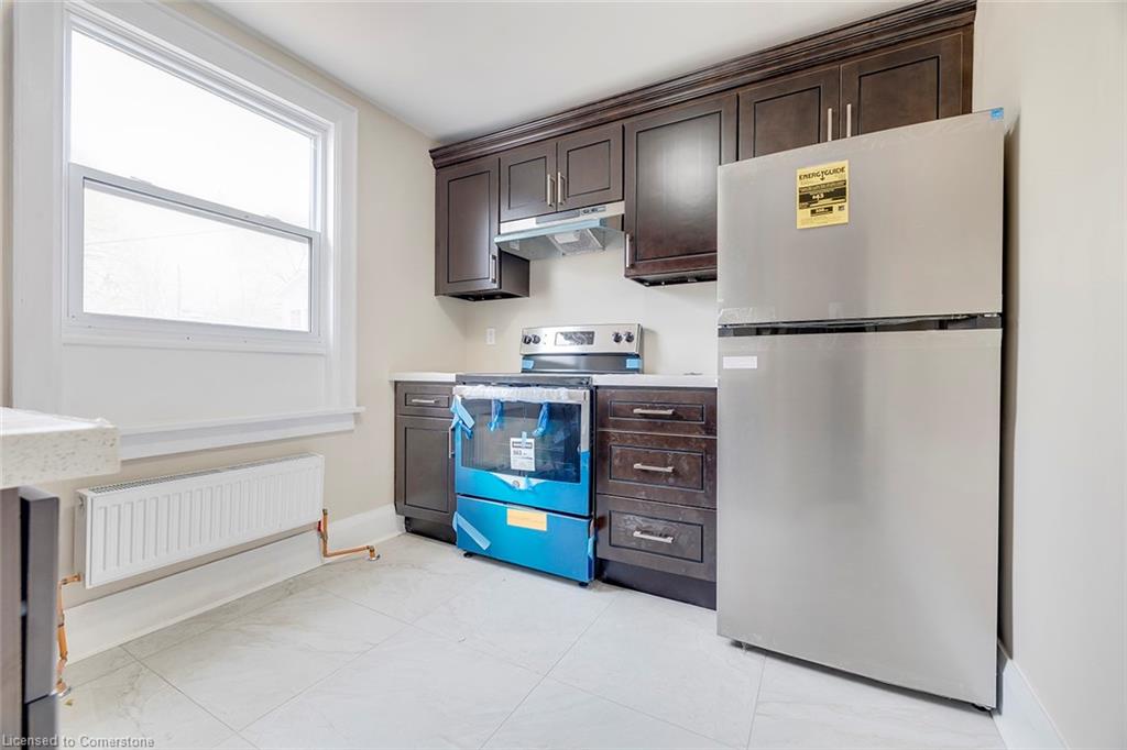 457 King Street E Property Photo 22