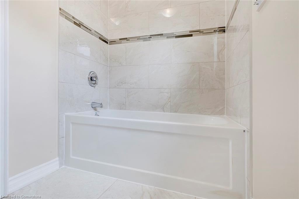 457 King Street E Property Photo 24