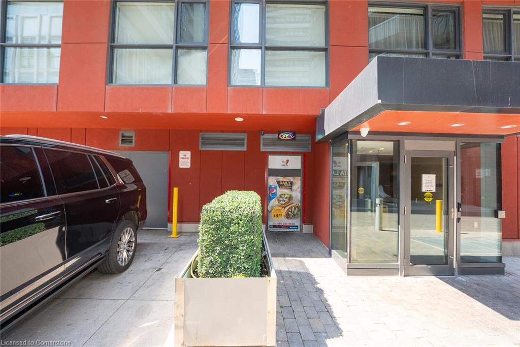 155 Dundas Street E Property Photo 32