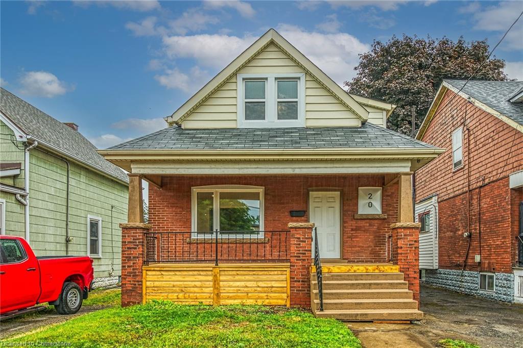 20 Crosthwaite Avenue N Property Photo 1