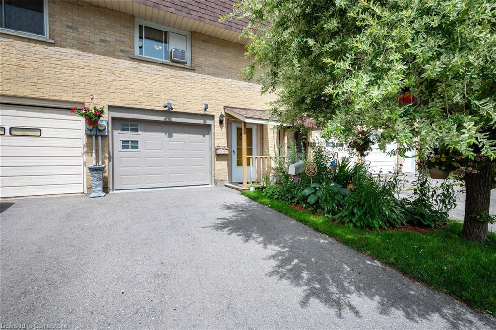 26 Marlboro Court Property Photo 1