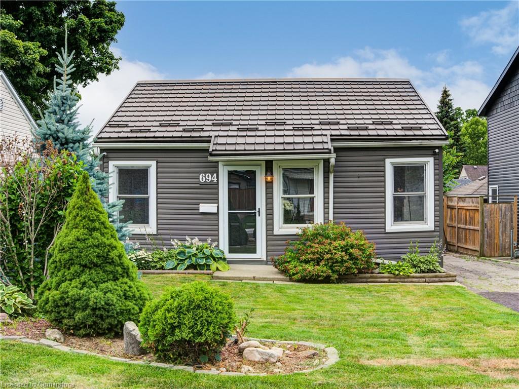 694 Elizabeth Street Property Photo 1