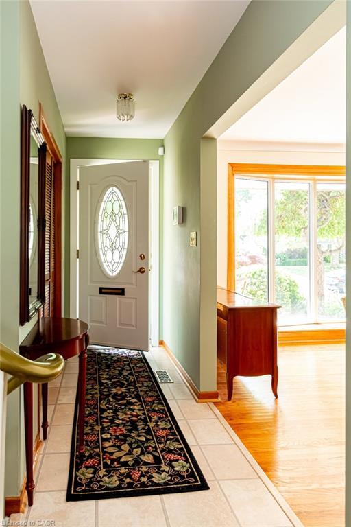 5195 Suncrest Road Property Photo 7