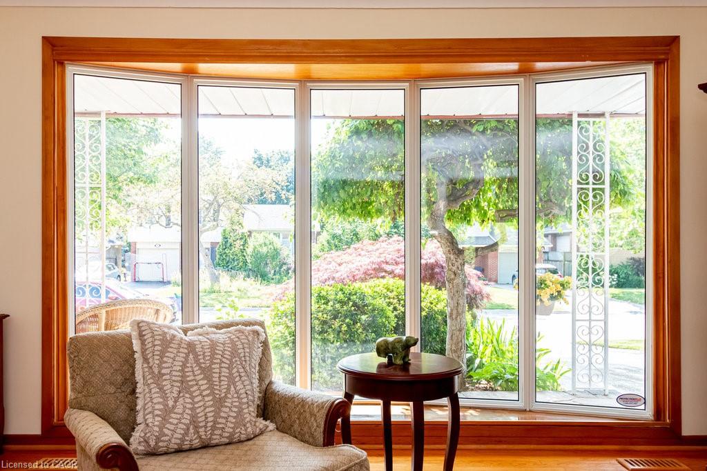 5195 Suncrest Road Property Photo 9