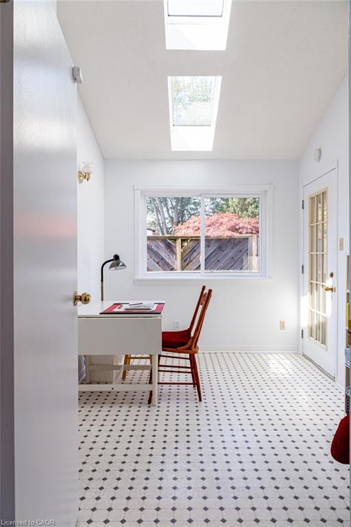 5195 Suncrest Road Property Photo 21