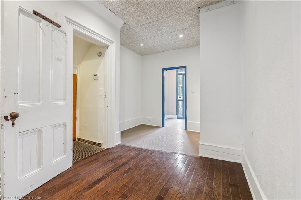 191 James Street S Property Photo 5