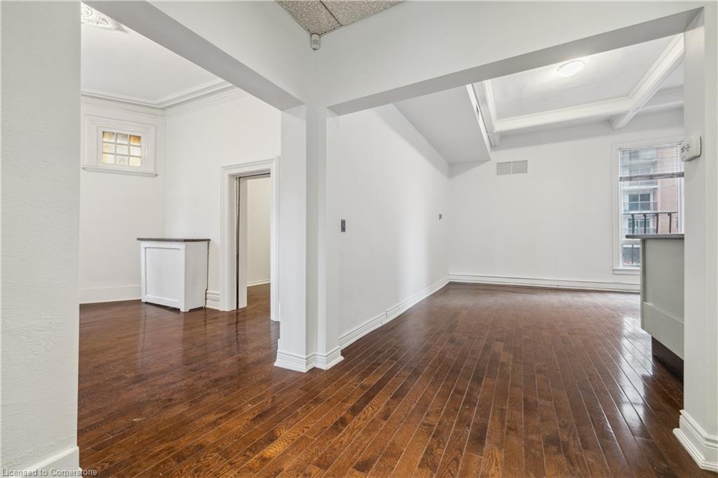 191 James Street S Property Photo 7