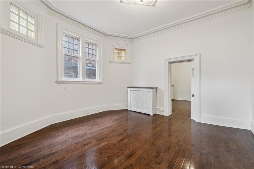 191 James Street S Property Photo 10