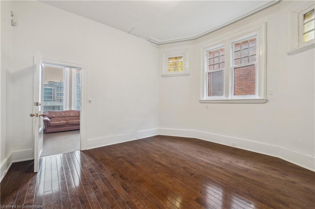 191 James Street S Property Photo 11
