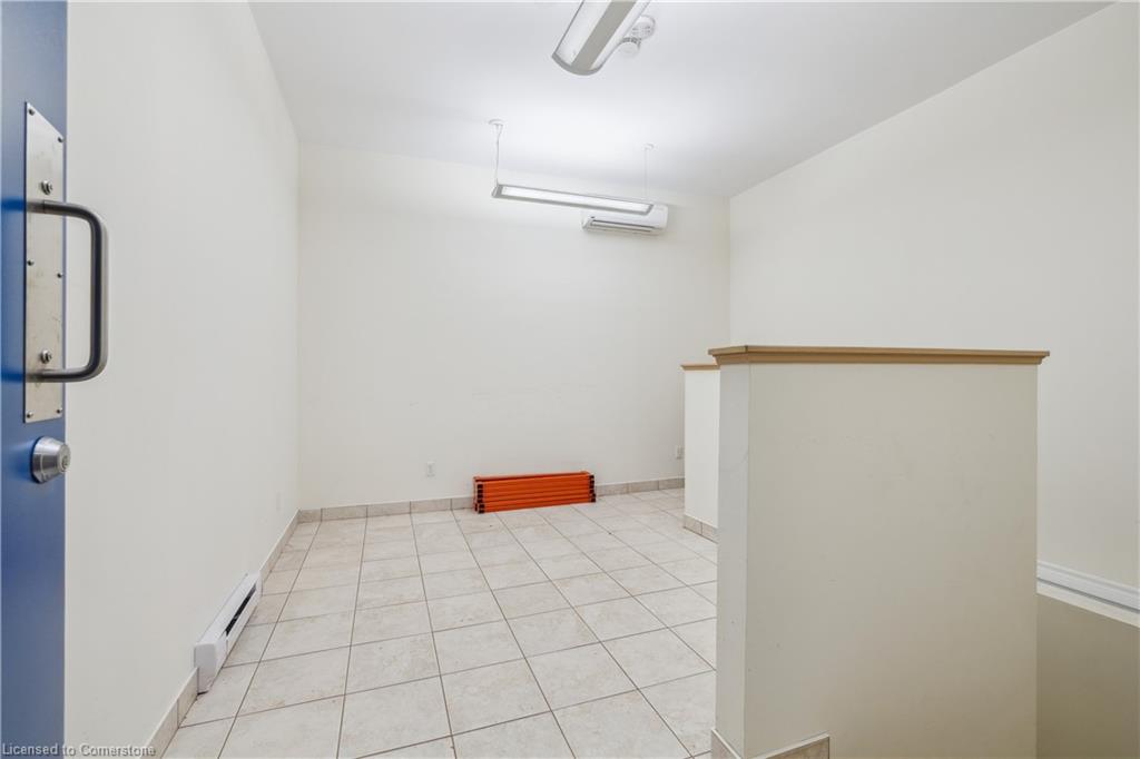 191 James Street S Property Photo 15