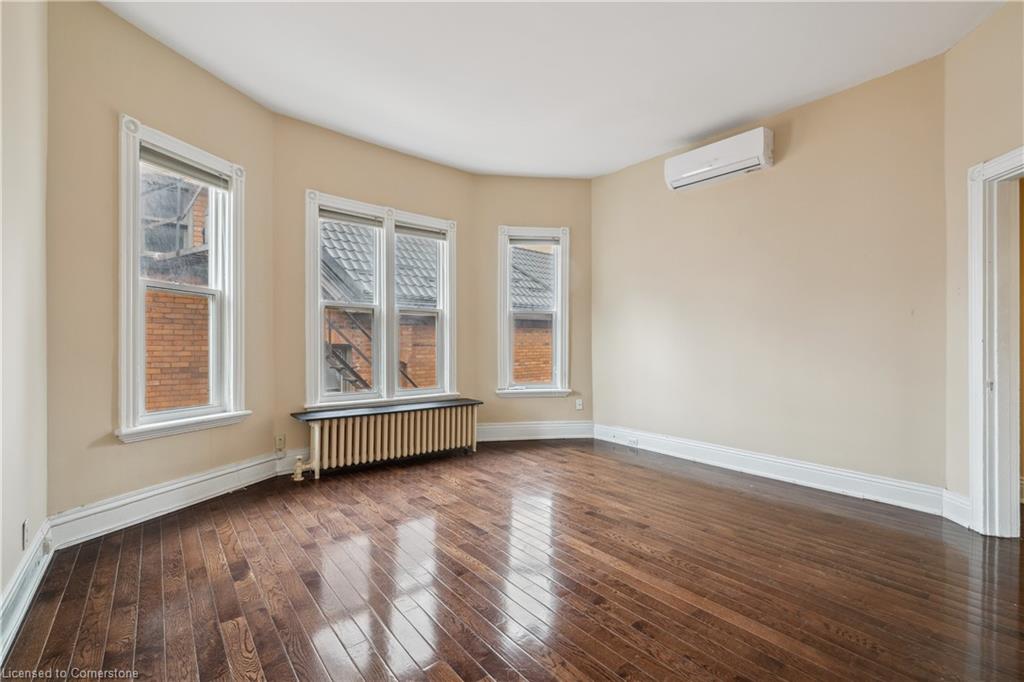 191 James Street S Property Photo 18