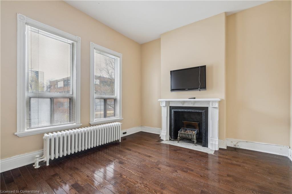 191 James Street S Property Photo 21
