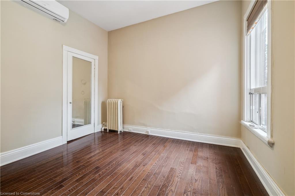 191 James Street S Property Photo 27