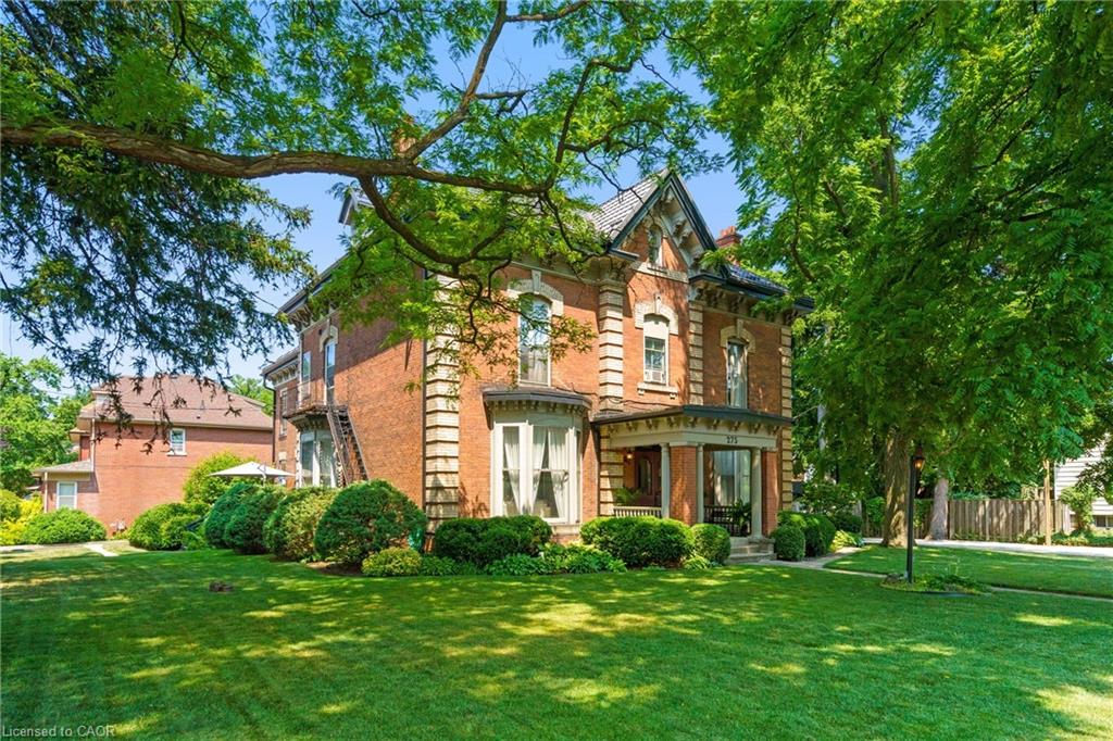 275 Cumberland Avenue Property Photo 1