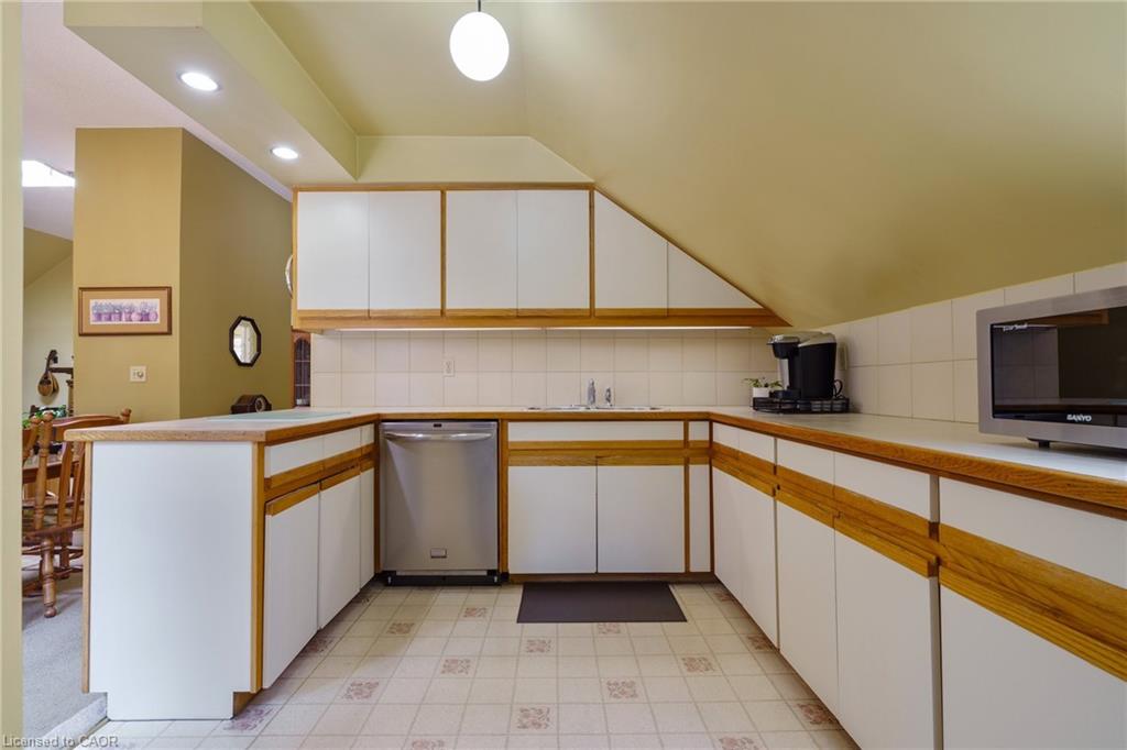 275 Cumberland Avenue Property Photo 37