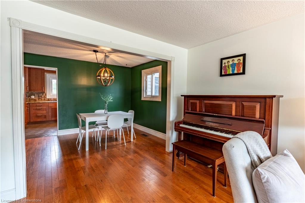 25 Forest Glen Court Property Photo 12