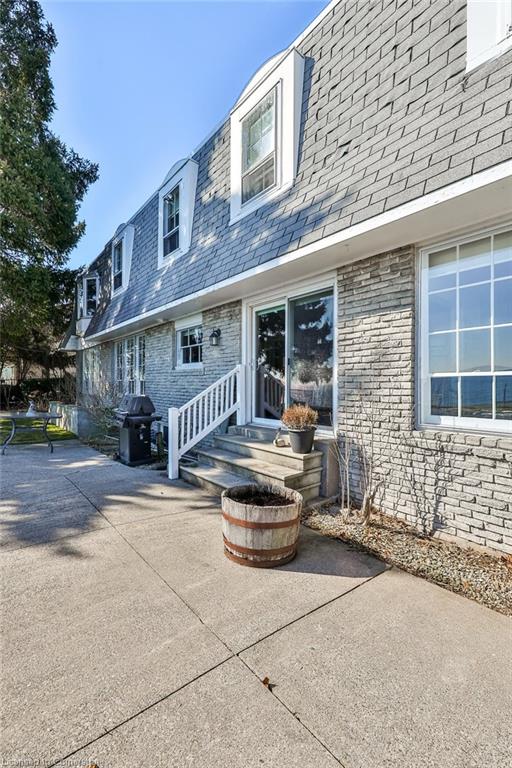 1460 Watersedge Road Property Photo 12