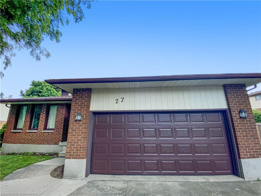 27 Youngman Drive Property Photo 1