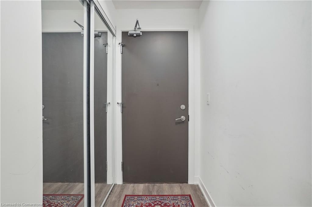 309-550 North Service Road Property Photo 5