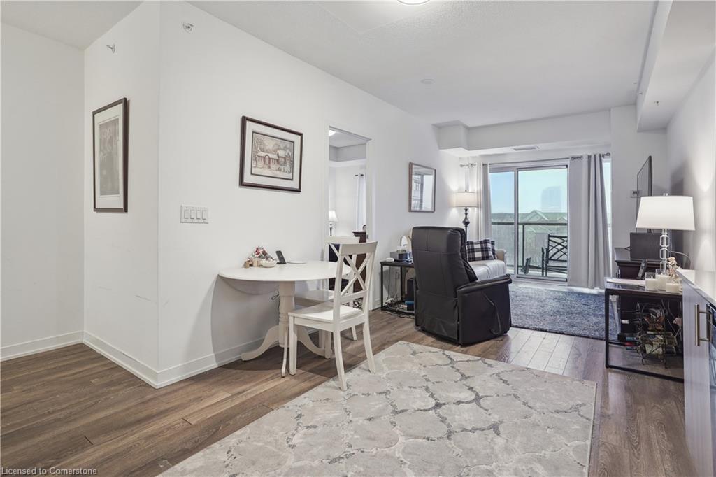 309-550 North Service Road Property Photo 10