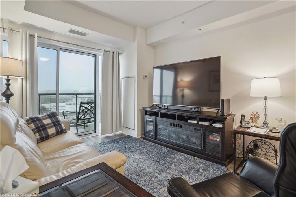 309-550 North Service Road Property Photo 13